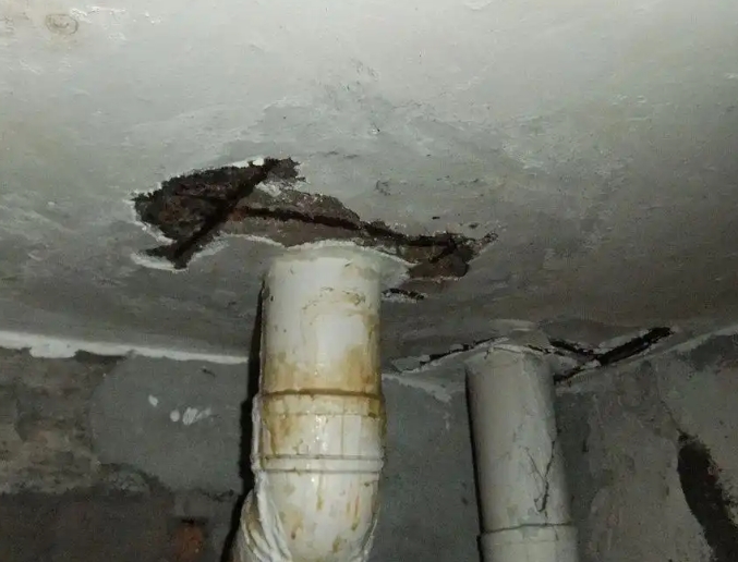 香格里拉卫生间漏水维修公司浅析香格里拉卫生间渗水维修的方法